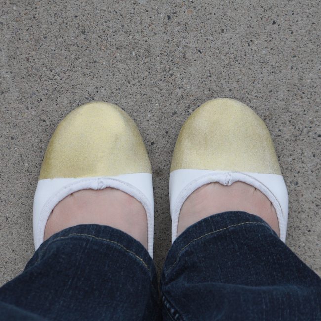 DIY-gold-tipped-sparkly-ballet-flats-1