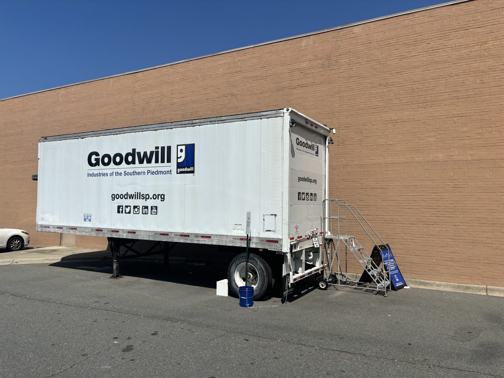 Goodwill donation drop-off location on Park Road in the Charlotte, NC Dilworth neighborhood.